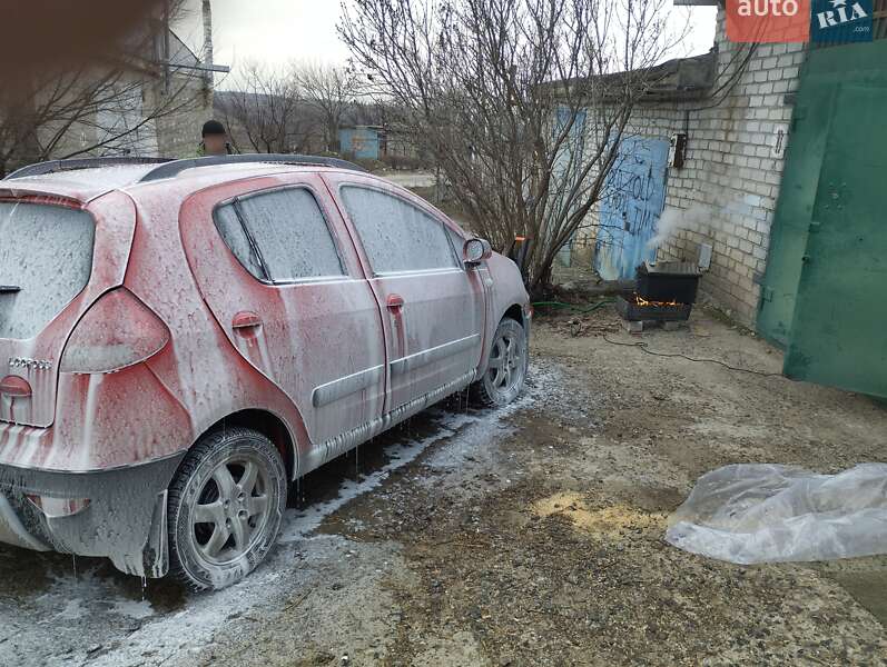 Хэтчбек Geely LC 2012 в Южноукраинске