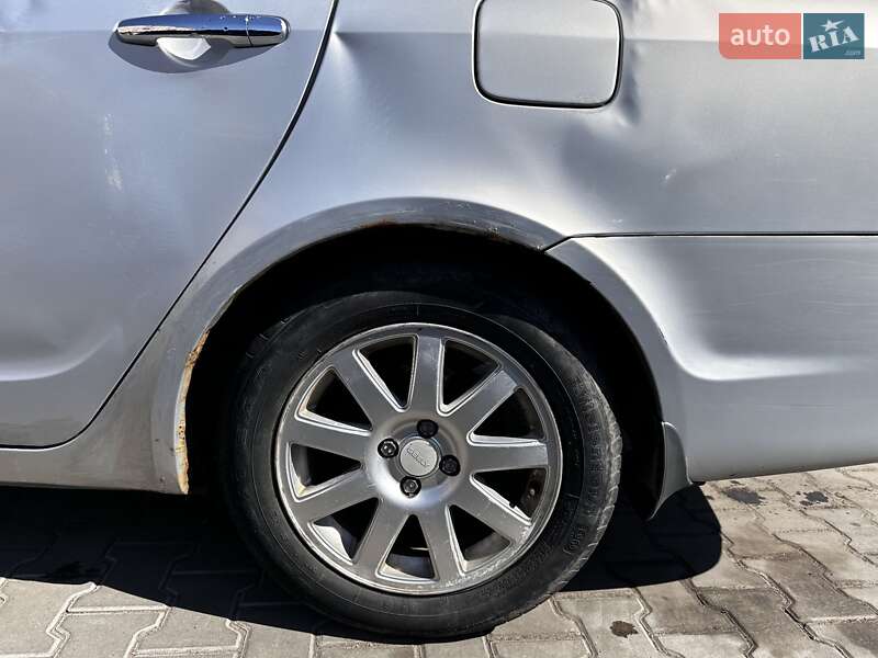 Седан Geely Maple C82 2012 в Александрие