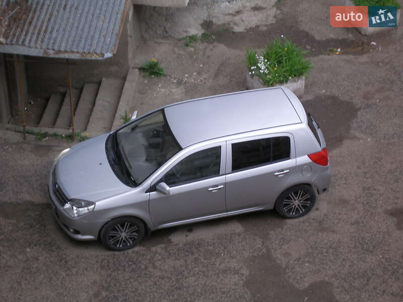 Хэтчбек Geely MK-2 2010 в Черновцах