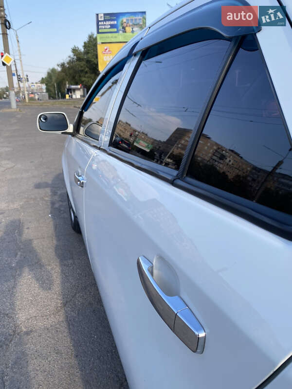 Седан Geely MK-2 2013 в Кривому Розі
