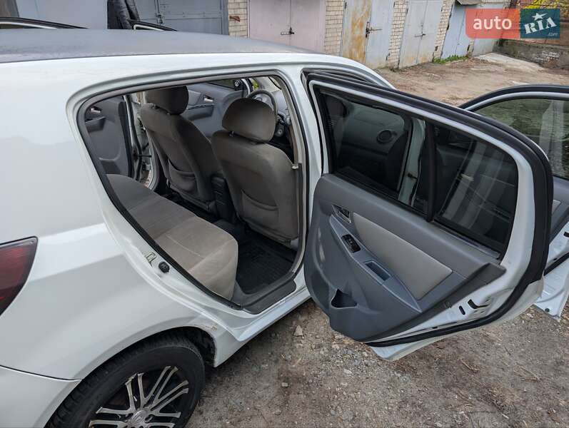 Хэтчбек Geely MK-2 2010 в Днепре фото 25 Хэтчбек Geely MK-2 2010 в Днепре