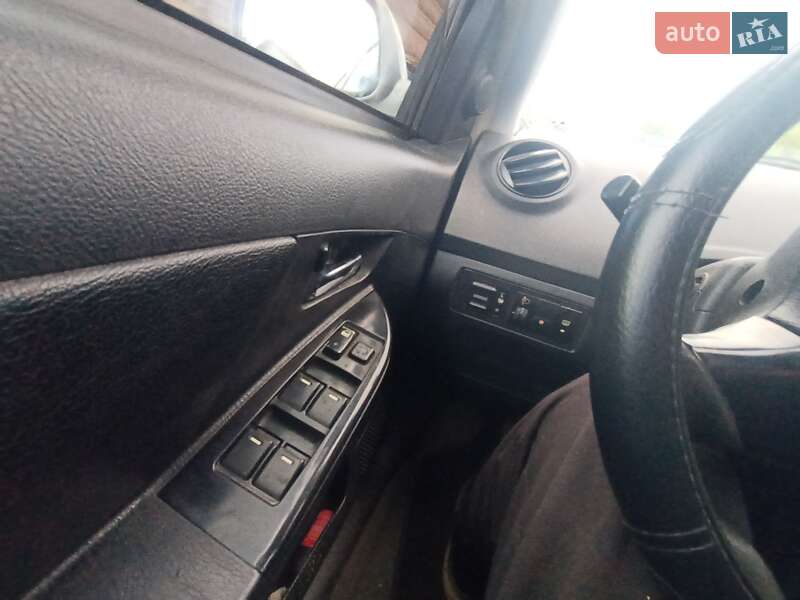 Седан Geely MK-2 2012 в Солотвине