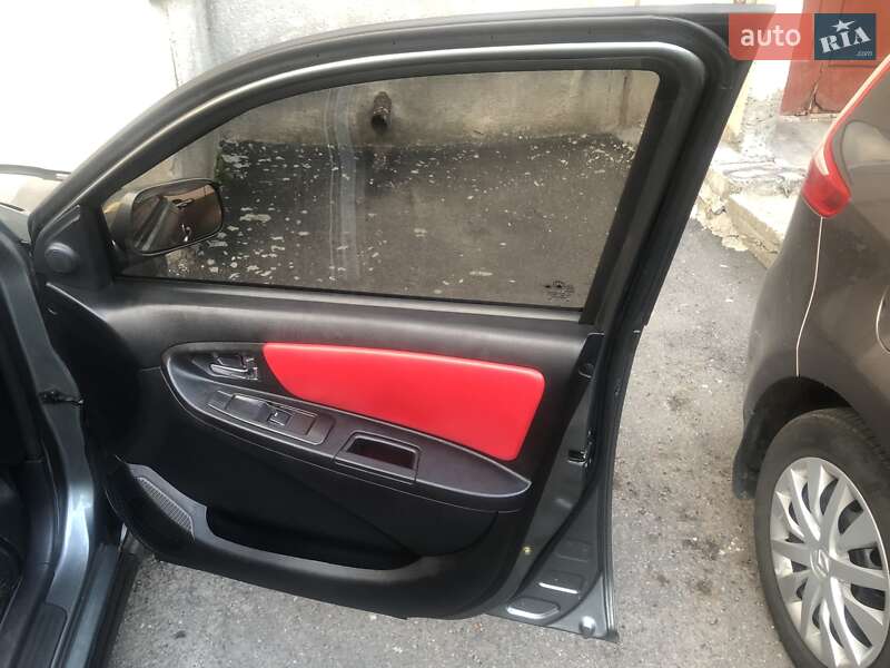 Хетчбек Geely MK Cross 2015 в Хмельницькому