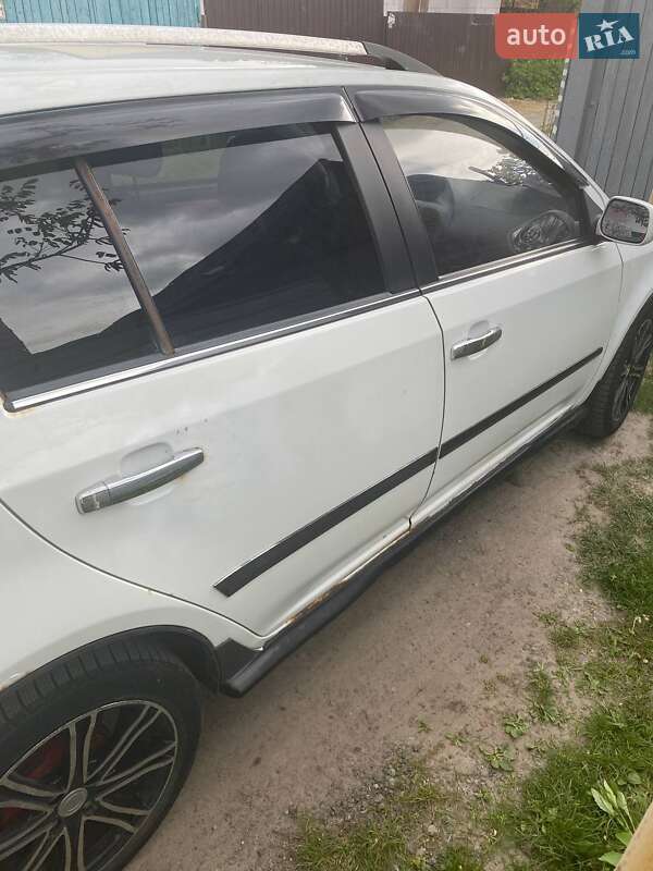 Позашляховик / Кросовер Geely MK Cross 2013 в Полтаві фото 8 Позашляховик / Кросовер Geely MK Cross 2013 в Полтаві