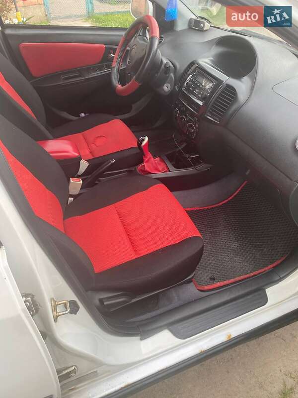 Позашляховик / Кросовер Geely MK Cross 2013 в Полтаві фото 7 Позашляховик / Кросовер Geely MK Cross 2013 в Полтаві