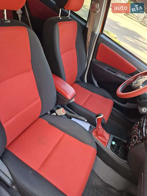 Хэтчбек Geely MK Cross 2013 в Долине