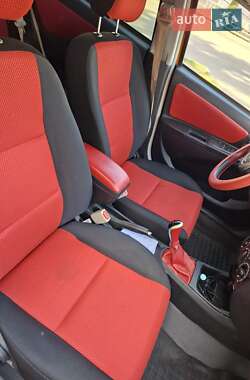Хэтчбек Geely MK Cross 2013 в 