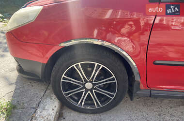 Хэтчбек Geely MK Cross 2011 в 