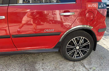 Хэтчбек Geely MK Cross 2011 в 
