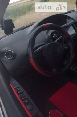 Хэтчбек Geely MK Cross 2012 в 