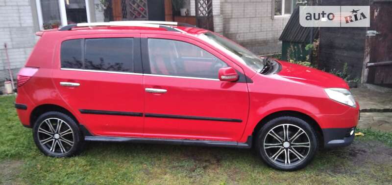 Хэтчбек Geely MK Cross 2014 в Сновске