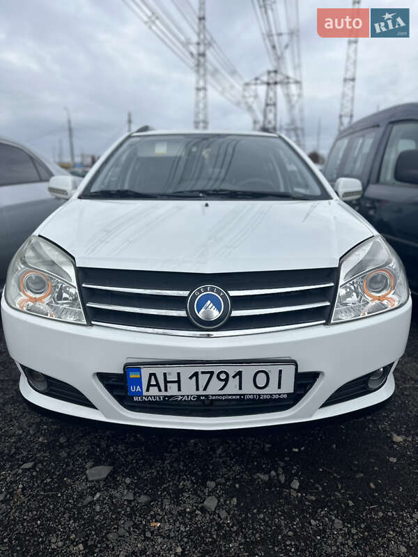 Хэтчбек Geely MK Cross 2013 в 