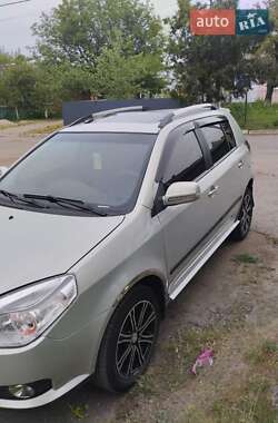 Хетчбек Geely MK Cross 2013 в Новгородці