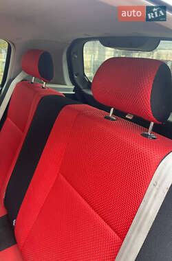 Хэтчбек Geely MK Cross 2013 в 