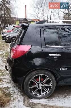 Хэтчбек Geely MK Cross 2012 в 