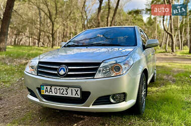Хэтчбек Geely MK Cross 2010 в 
