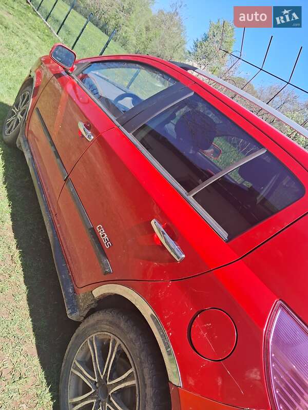 Хэтчбек Geely MK Cross 2012 в Нижнем Березове