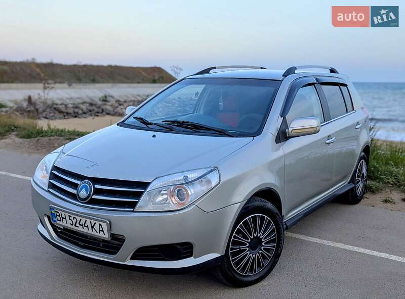 Geely MK Cross 2013