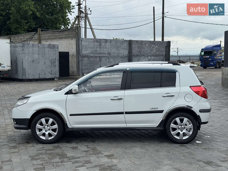 Хэтчбек Geely MK Cross 2012 в Вознесенске фото 2 Хэтчбек Geely MK Cross 2012 в Вознесенске