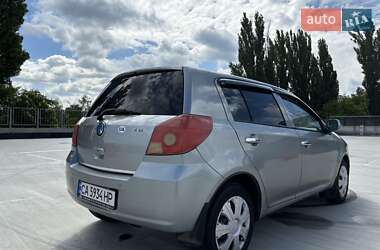 Хэтчбек Geely MK Cross 2011 в 