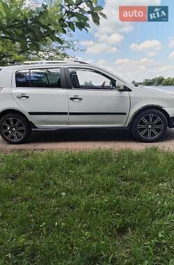Хэтчбек Geely MK Cross 2013 в 