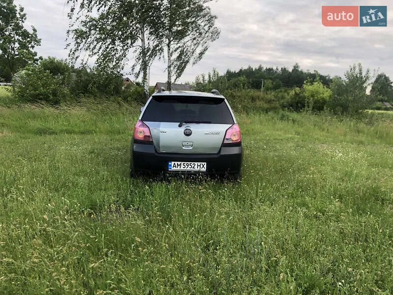 Хетчбек Geely MK Cross 2012 в Чуднові