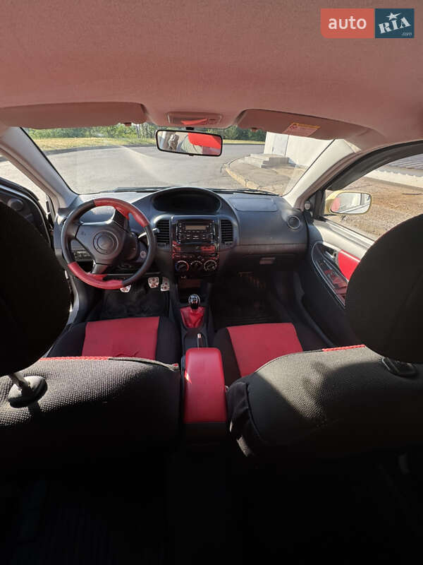 Хэтчбек Geely MK Cross 2013 в Кривом Роге