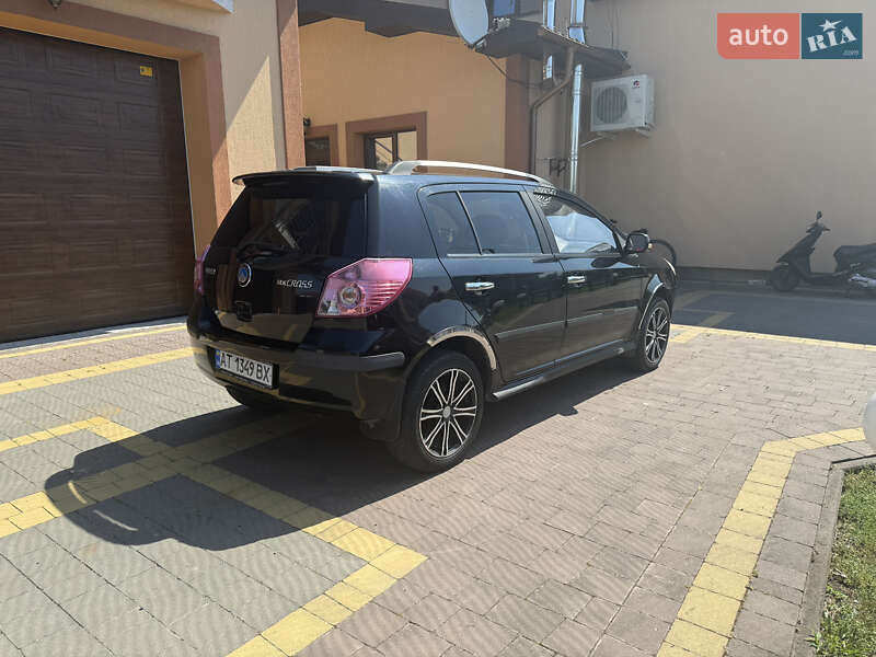 Хэтчбек Geely MK Cross 2015 в Ивано-Франковске фото 5 Хэтчбек Geely MK Cross 2015 в Ивано-Франковске