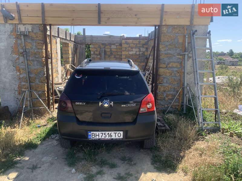 Хэтчбек Geely MK Cross 2013 в Южном