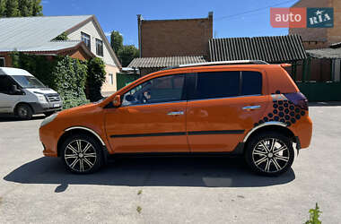Хэтчбек Geely MK Cross 2013 в 