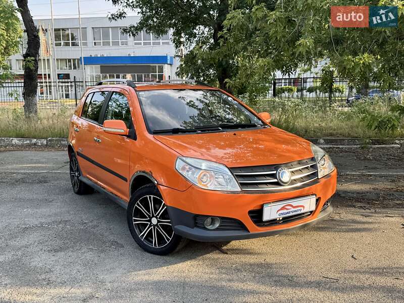 Geely MK Cross 2012