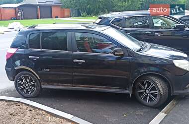 Хэтчбек Geely MK Cross 2013 в 