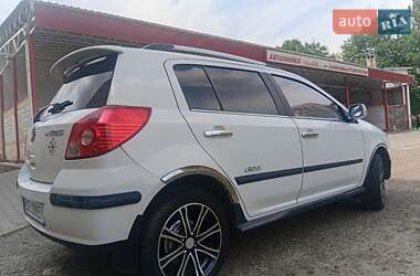 Хэтчбек Geely MK Cross 2012 в 