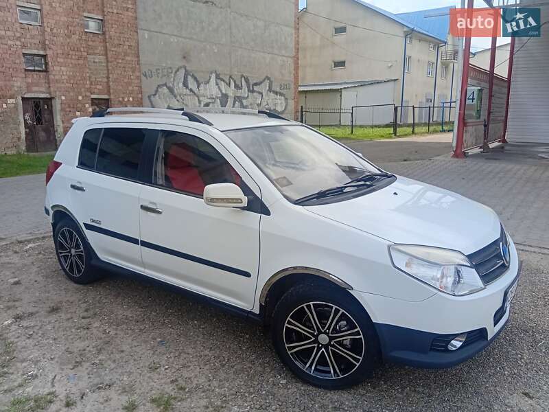Хэтчбек Geely MK Cross 2012 в Черновцах