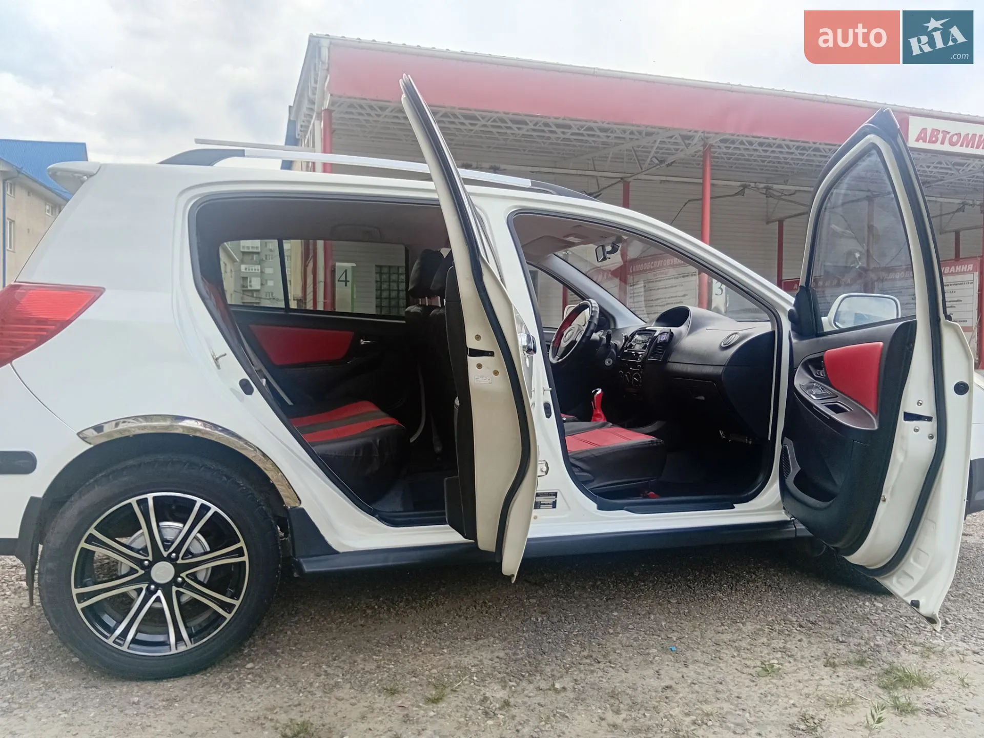 2012 Geely MK Cross - мініатюра 23