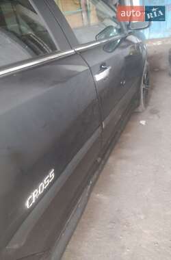 Хэтчбек Geely MK Cross 2012 в 