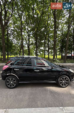 Хэтчбек Geely MK Cross 2014 в 