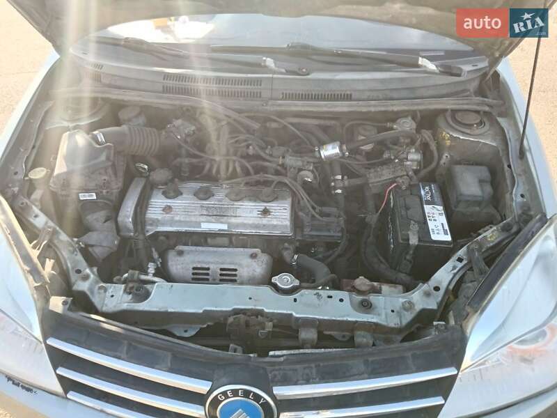 Хэтчбек Geely MK Cross 2013 в Кривом Роге