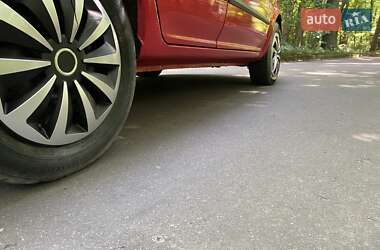 Хэтчбек Geely MK Cross 2013 в 