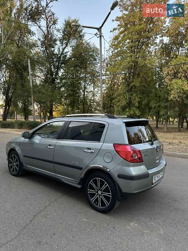 Хэтчбек Geely MK Cross 2013 в Кривом Роге