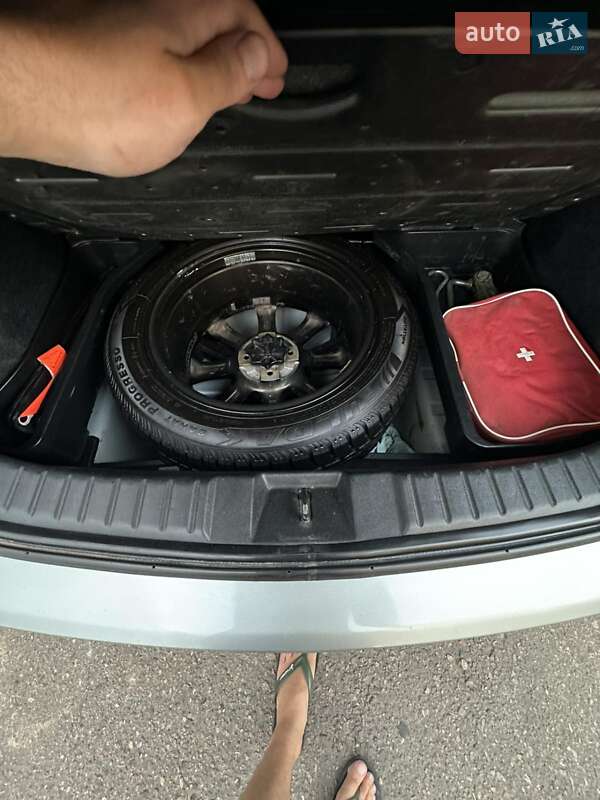 Хэтчбек Geely MK Cross 2013 в Кривом Роге