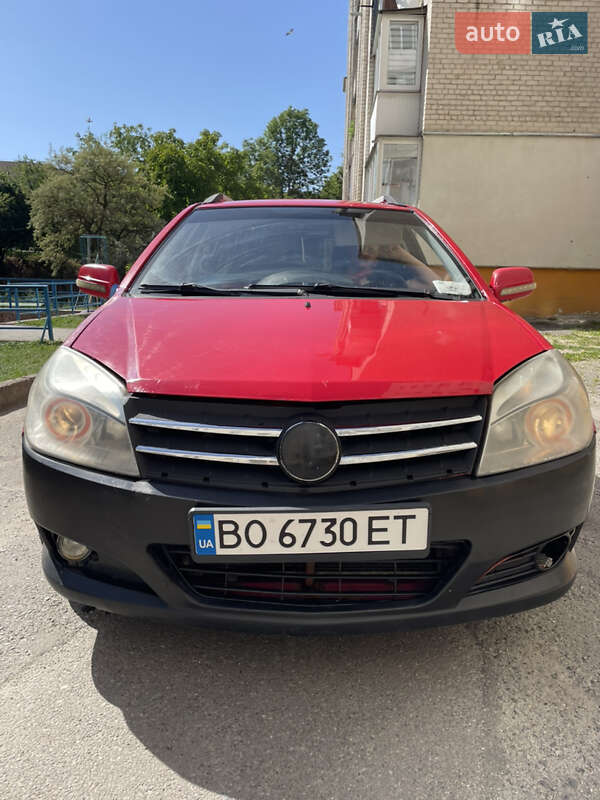 Хэтчбек Geely MK Cross 2013 в 