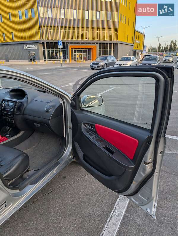 Хетчбек Geely MK Cross 2013 в Києві