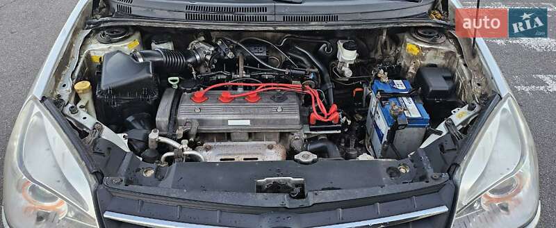 Хэтчбек Geely MK Cross 2013 в Вышгороде