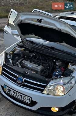 Хетчбек Geely MK Cross 2013 в 