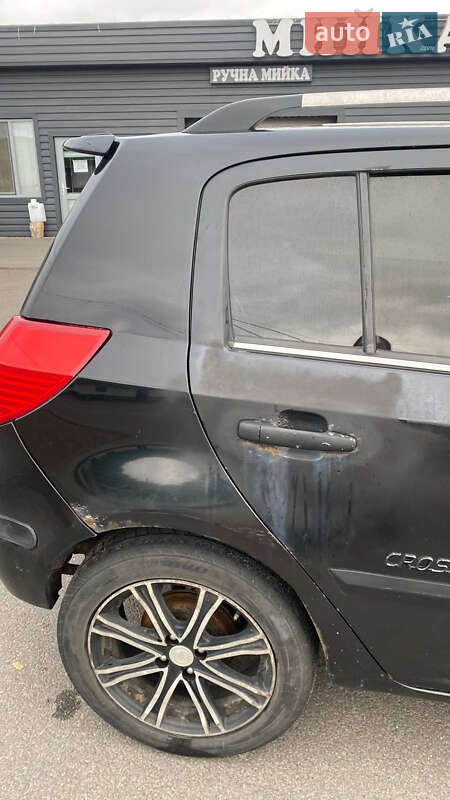 Хетчбек Geely MK Cross 2012 в Димері