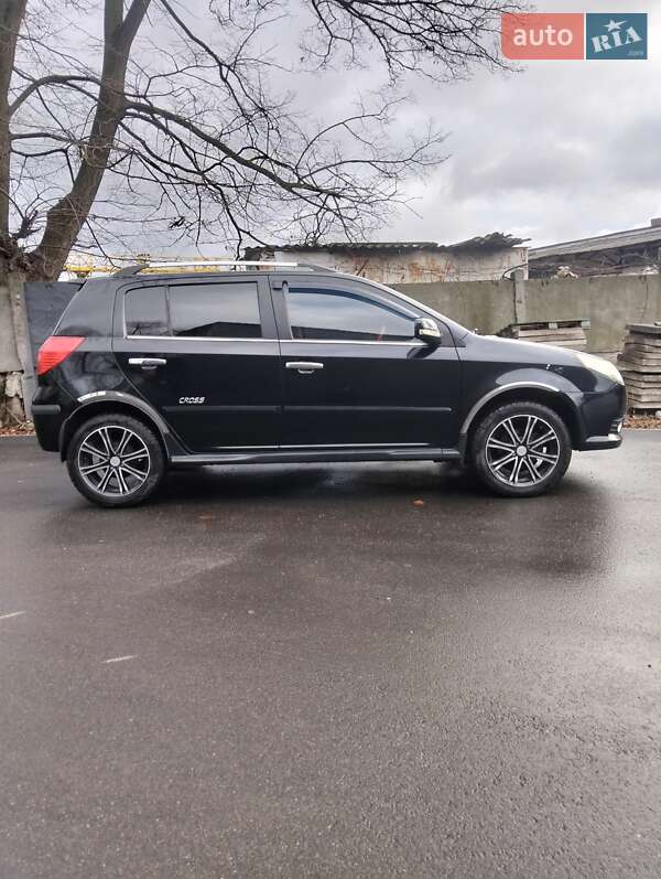 Хетчбек Geely MK Cross 2013 в Броварах фото 5 Хетчбек Geely MK Cross 2013 в Броварах