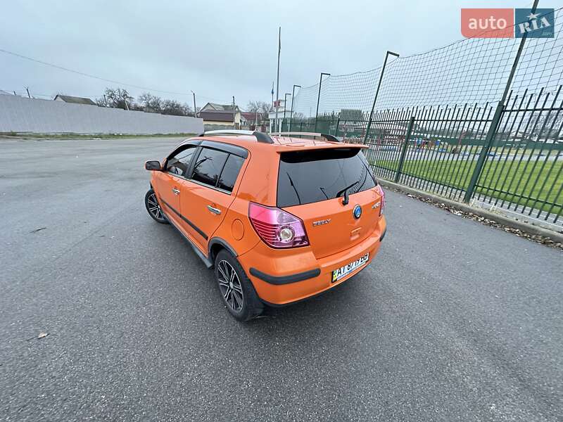 Хетчбек Geely MK Cross 2014 в Києві фото 10 Хетчбек Geely MK Cross 2014 в Києві