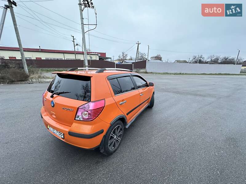 Хетчбек Geely MK Cross 2014 в Києві фото 13 Хетчбек Geely MK Cross 2014 в Києві