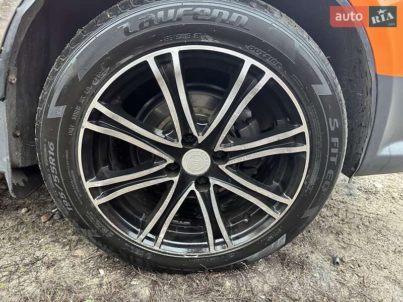 Хетчбек Geely MK Cross 2014 в Києві фото 38 Хетчбек Geely MK Cross 2014 в Києві